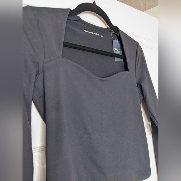Abercrombie & Fitch black crop long sleeve sweetheart neckline top size S Small - Picture 6 of 7